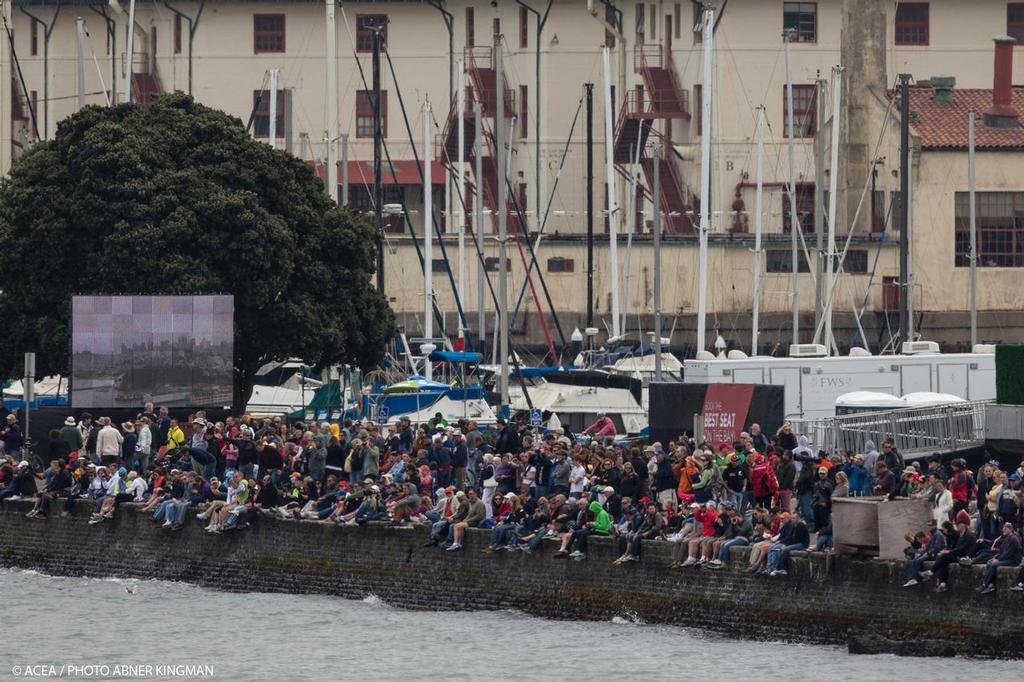 The biggest shore crowd to date - Louis Vuitton Cup Round Robbin, Race Day 9 Emirates Team New Zealand vs Luna Rossa photo copyright ACEA / Photo Abner Kingman http://photo.americascup.com taken at  and featuring the  class