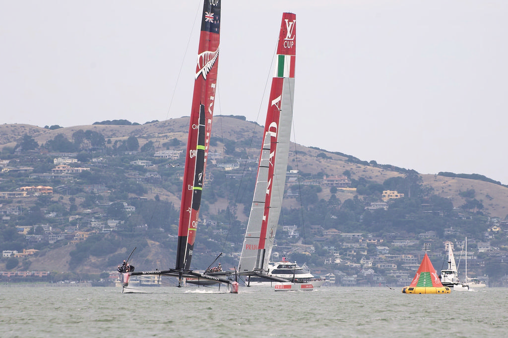 Advantage ETNZ as both boats accelerate towards the first mark - America's Cup © Chuck Lantz http://www.ChuckLantz.com