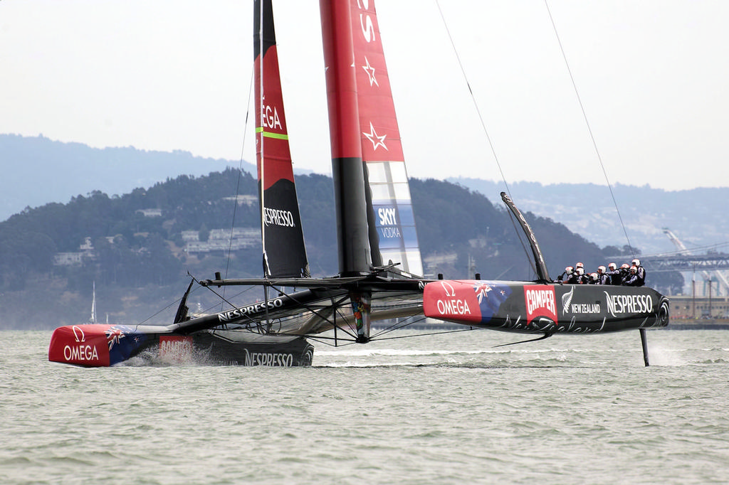 ETNZ, making it look easy - America’s Cup © Chuck Lantz http://www.ChuckLantz.com