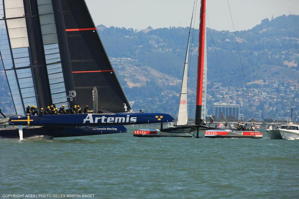 Artemis trail Luna Rossa, Louis Vuitton Cup, Semi-Finals Race 4; Artemis Racing vs. Luna Rossa Challenge © ACEA - Photo Gilles Martin-Raget http://photo.americascup.com/