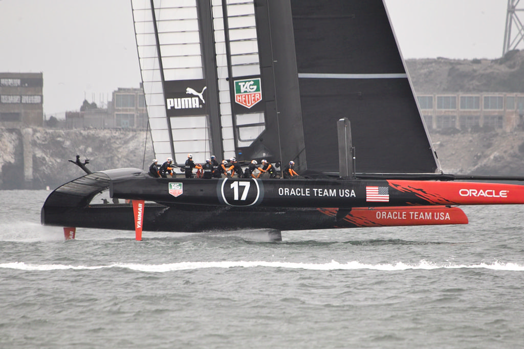 Oracle sets up for a gybe - America’s Cup © Chuck Lantz http://www.ChuckLantz.com