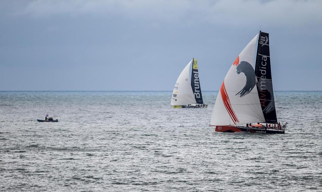 April 05, 2015. Team Brunel and Team Alvimedica fight it out during the approach to Itaja’ (BRA). ©  Ainhoa Sanchez/Volvo Ocean Race