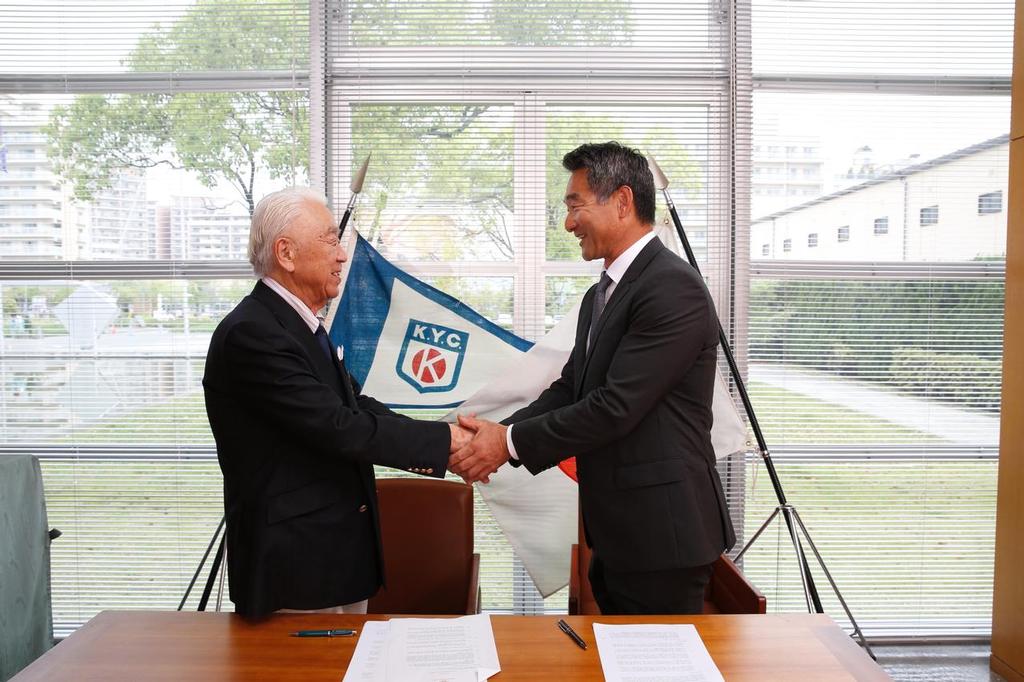 Kansai Yacht Club Commodore Ko Watanabe and SoftBank Team Japan General Manager Kazuhiko Sofuku 