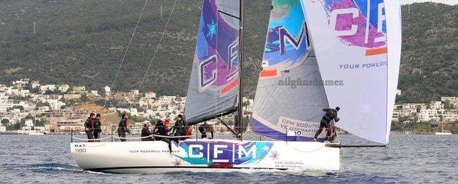 Full kit aloft for the reach &copy; CFM/M.A.T. Yachts