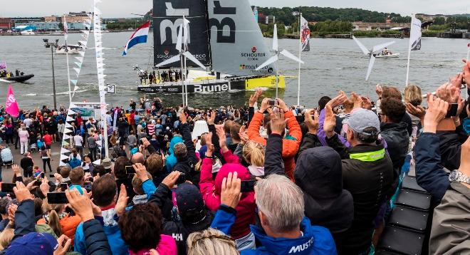 Team Brunel - The Winner - 2015 Volvo Ocean Race © Luca Butto