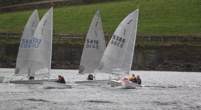 Fleet in action - 2015 Solo Northern Championship © Hollingworth Lake Sailing Club