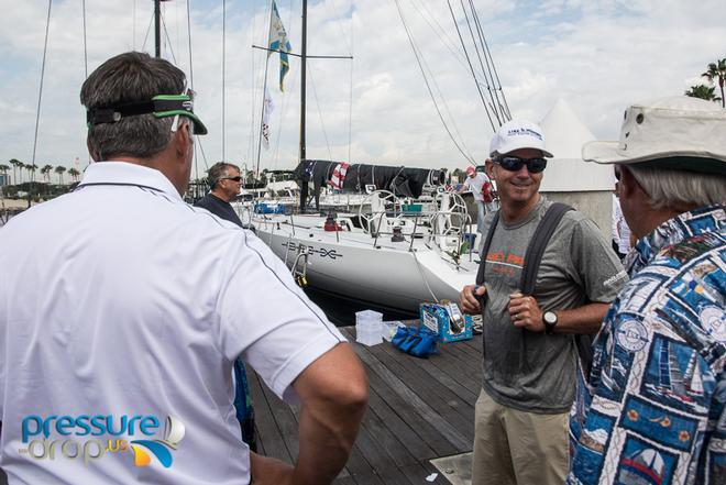 John Sangmeister chats with Brent Rhune - 2015 Transpac © pressure-drop.us