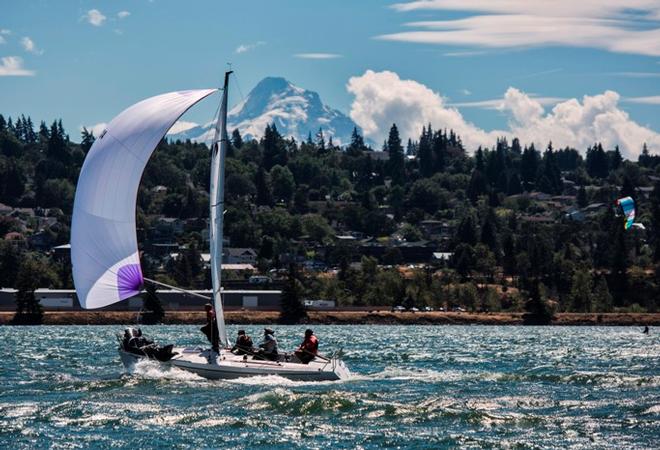Moore fun in the Gorge - 2015 Moore 24 Roadmasters Series © Lee Whitehead