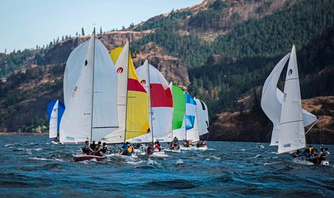 Moore fun in the Gorge - 2015 Moore 24 Roadmasters Series © Lee Whitehead
