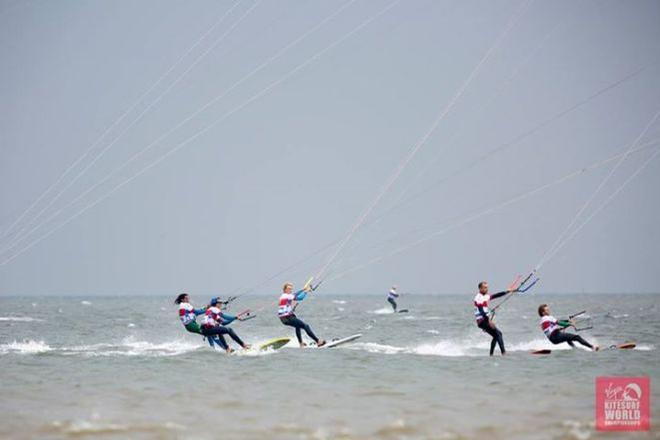 Day 4 - 2015 Pringles Kitesurf World Cup © Andre Magarao