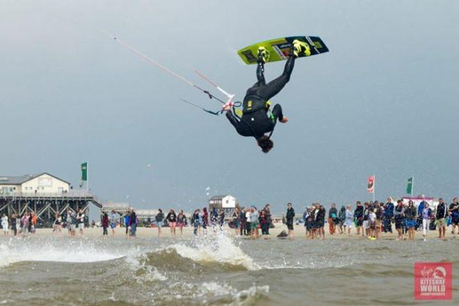 Day 4 - 2015 Pringles Kitesurf World Cup © Andre Magarao