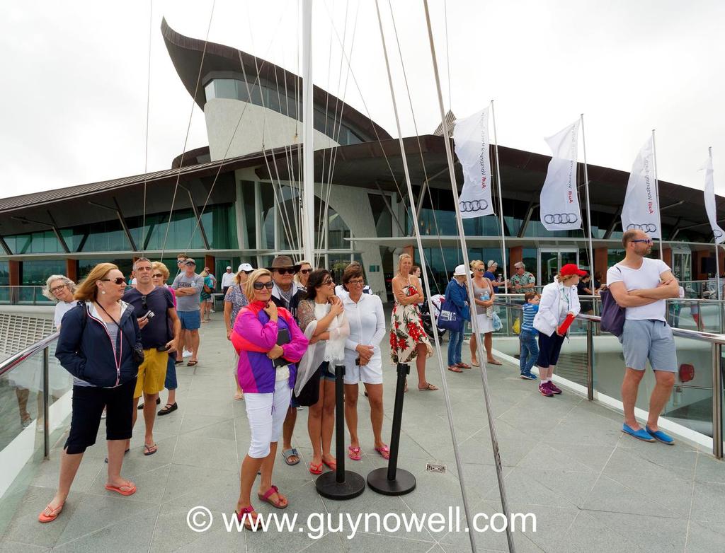 Spectators, Concours d'Elegance, Audi Hamilton Island Raceweek 2015 © Guy Nowell http://www.guynowell.com