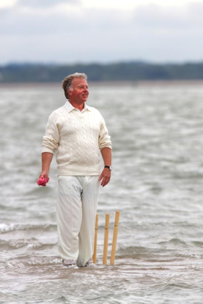 Bramble Bank cricket match © Ingrid Abery http://www.ingridabery.com