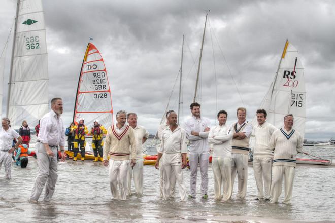 Bramble Bank cricket match © Ingrid Abery http://www.ingridabery.com