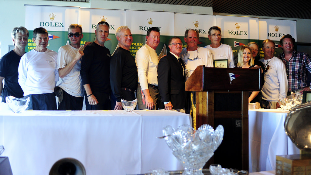 J-120 division winner David Halliwill and Peregrine crew.  © Chuck Lantz http://www.ChuckLantz.com