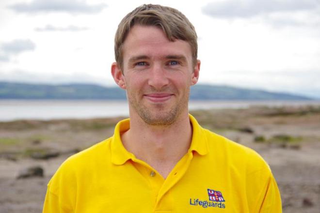 Mike Procter – The lifeguard © Ted Scambos and Rob Bauer / NSIDC