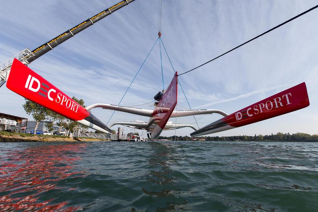 Launch of the Ultime category Maxi Trimaran IDEC SPORT, skipper Francis Joyon, in La Trinite sur Mer, Brittany, France on october 2, 2015  © JM Liot / DPPI/ IDEC