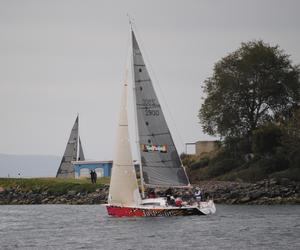 Ian Stewart's Tas Paints tacks out of Long Beach, Sandy Bay - 2015-16 Combined Clubs Long Race Series photo copyright  Peter Campbell taken at  and featuring the  class