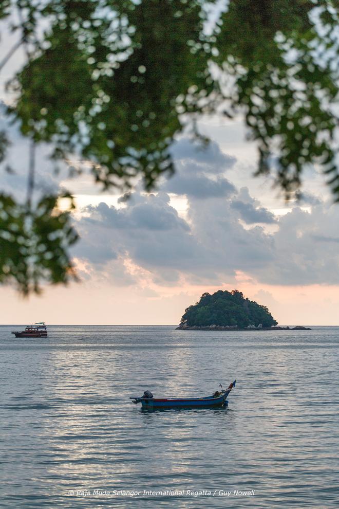 Pasir Bogok, Pulau Pangkor. Raja Muda Selangor International Regatta 2015 © Guy Nowell / RMSIR