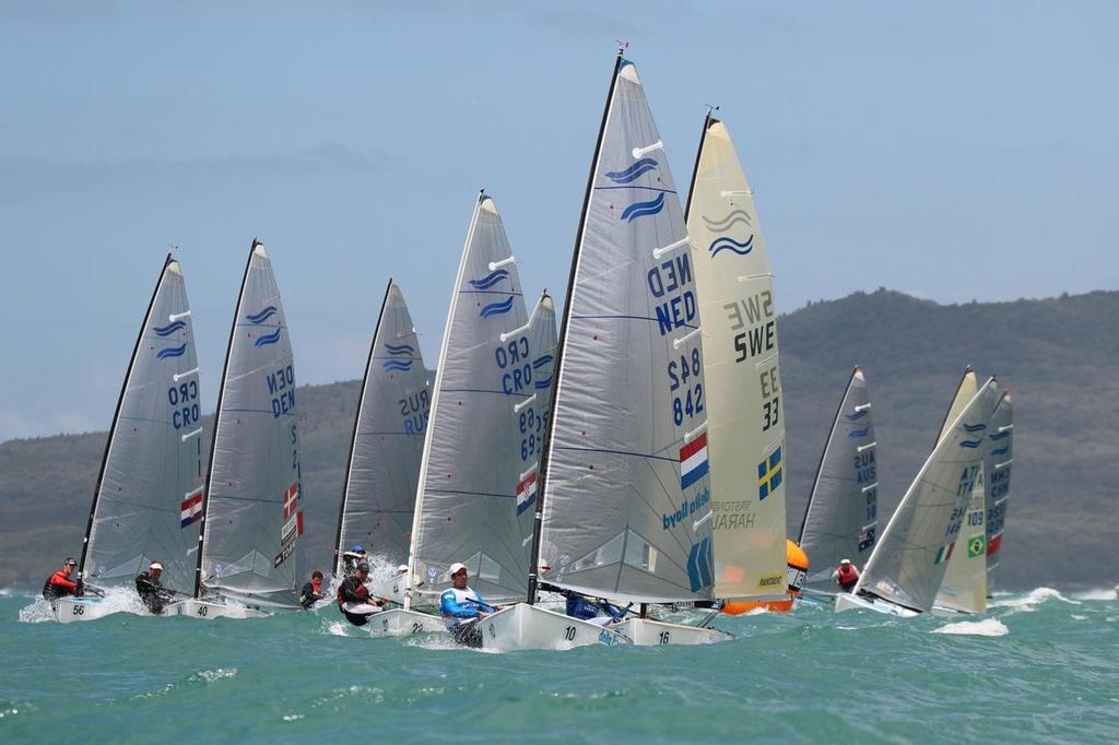 Postma leads Finn Gold Cup Day 4, Takapuna © Robert Deaves/Finn Class http://www.finnclass.org