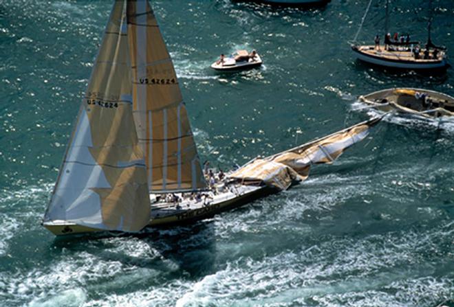 'The Card' dismasted and tangled with the spectator boat at the re-start leg 4 in Auckland, Whitbread Round the World Race - David Branigan © PPL Media http://www.pplmedia.com