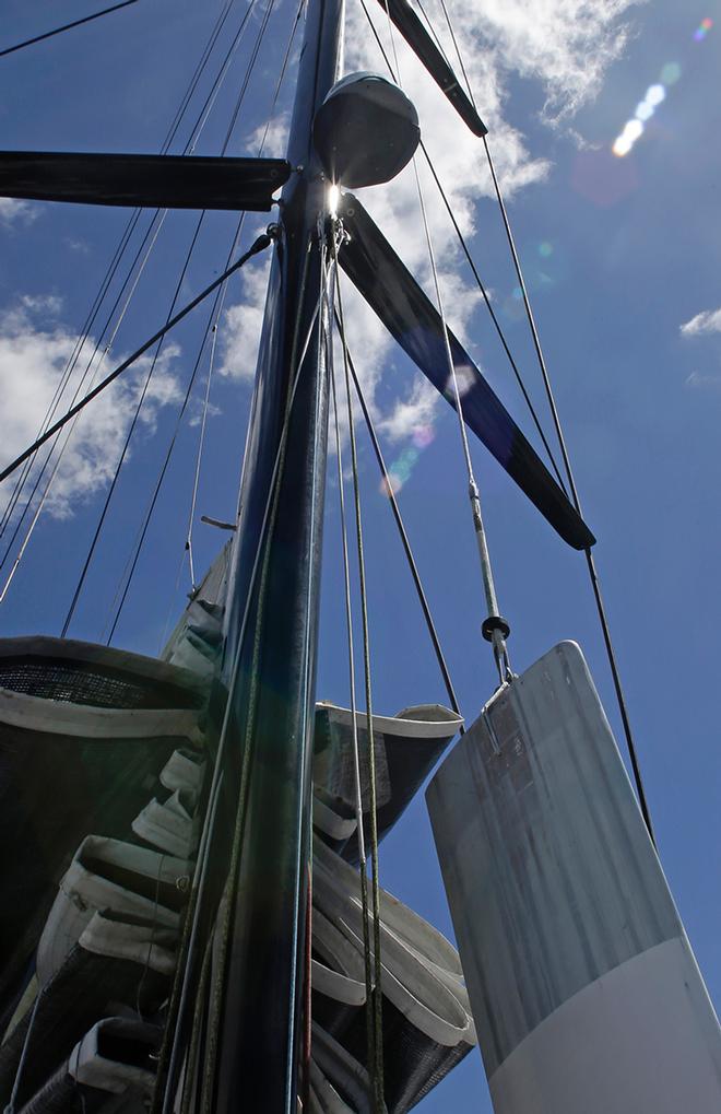 The fractional halyard temporarily rigged to Ragamuffin 100's end-for-ended dagger board and the radar that may ave taken some punishment!- RSHYR 2015  © Crosbie Lorimer http://www.crosbielorimer.com