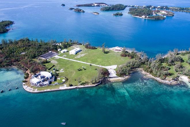 Darrell's Island in Bermuda © M32 Series