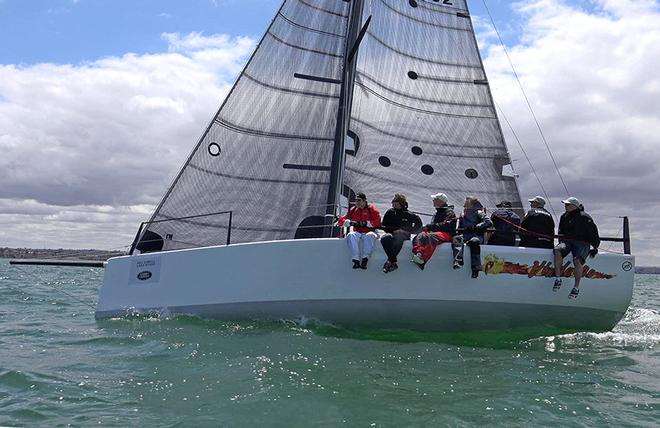 Vindaloo approaching Geelong © Crosbie Lorimer http://www.crosbielorimer.com