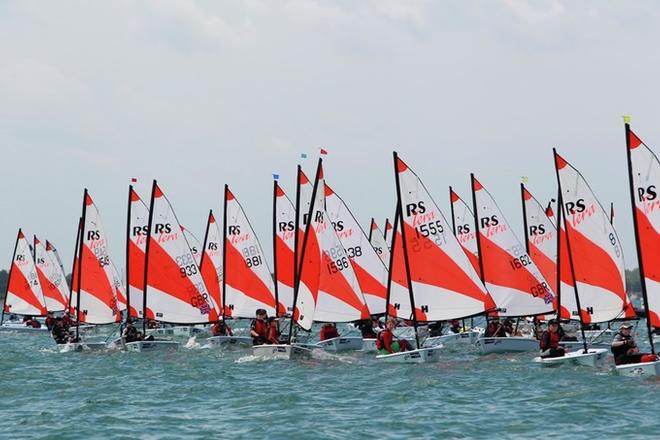 sportline &copy; Sally Campbell