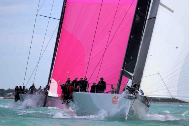 Alex Schaerer's Coal Ila R leads the Maxi72's ©  Max Ranchi Photography http://www.maxranchi.com