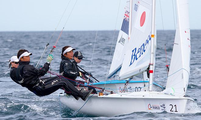 Ai Kondo Yoshida/Miho Yoshioka (JPN) and Jo Aleh/Polly Powrie (NZL) © Nikos Alevromytis