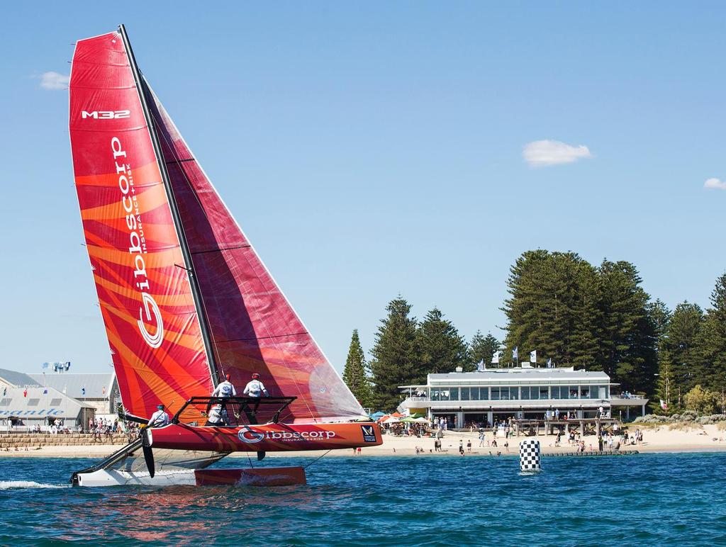 Williams does a fly-by in front of Bather's Beach on the way to the finish. WMRT Fremantle 2016. © Guy Nowell http://www.guynowell.com