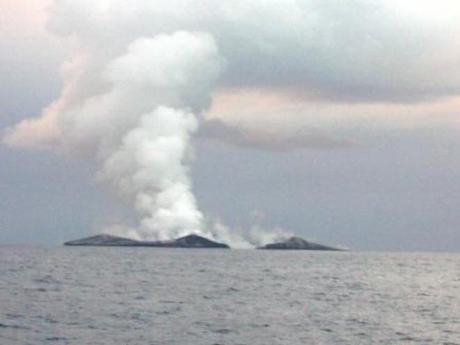 It was one of the rarest events imaginable!!! © www.afloat.ie
