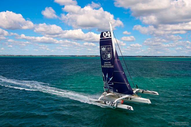 Multi70 Edmond de Rothschild Flying offshore ©  Gitana S.A. /Yvan Zedda www.zedda.com