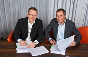 Per Landegren, CEO of Humphree, left, and Björn Ingemanson, president of Volvo Penta photo copyright Volvo Penta taken at  and featuring the  class