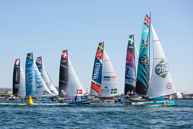 2016 M32 Scandinavian Series - Fleet in action © Adstream AB
