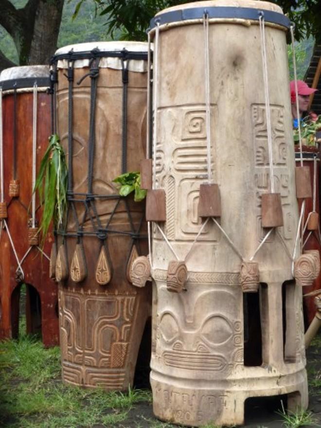 Exploring the Marquesas Islands © Valerie and Laurent Devin