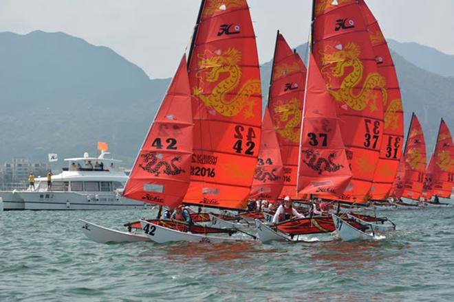 Fleet in action - 2016 Hobie® 16 World Championship ©  Hobie Cat http://www.hobiecat.com/