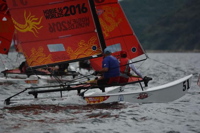 Fleet in action - Hobie® 16 World Championship – Finals - Day 1 ©  Hobie Cat http://www.hobiecat.com/