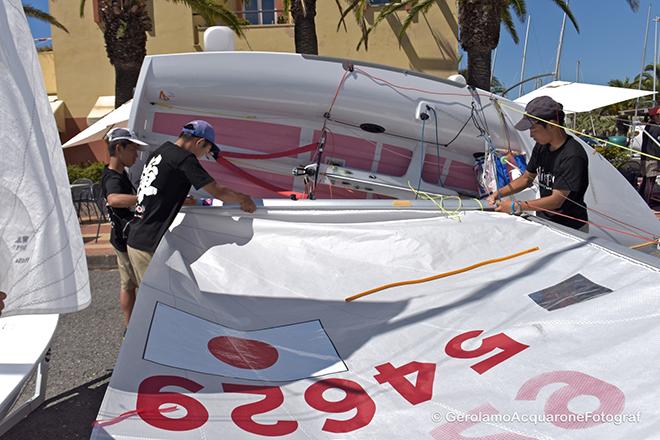 Boat preparation at 420 Worlds © Gerolamo Acquarone