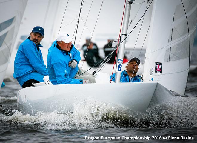 Fleet in action - 2016 Gazprom Dragon European Championship © Elena Razina