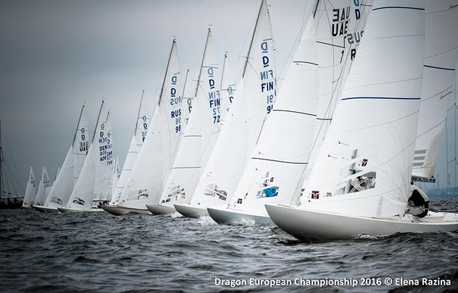 Fleet in action - 2016 Gazprom Dragon European Championship © Elena Razina