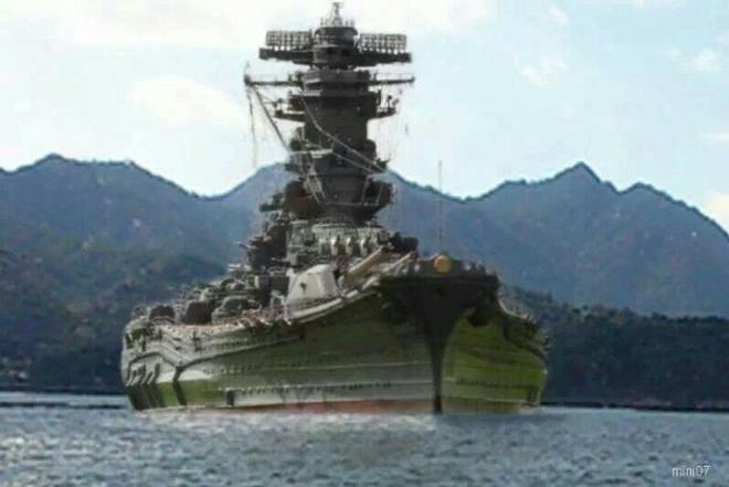 Biggest guns ever seen on the water - IJN Yamato ©  SW