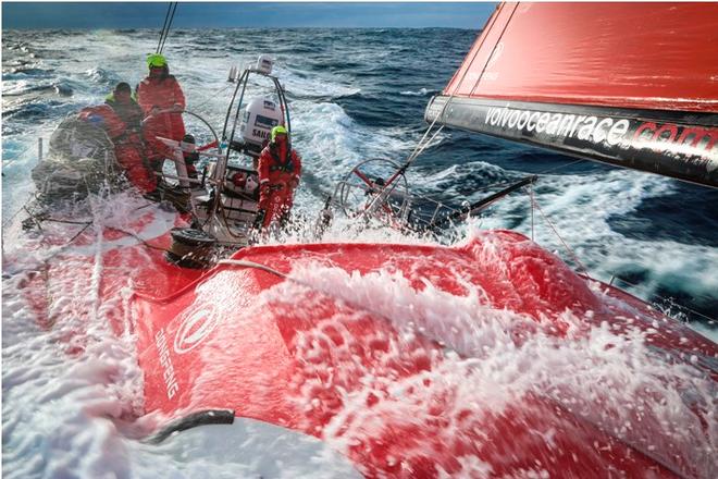 Dongfeng Race Team – Volvo Ocean Race © Yann Riou / Dongfeng Race Team /Volvo Ocean Race