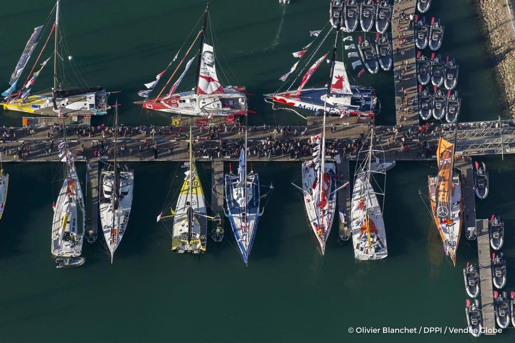 Start 2016 Vendee Globe Les Sables-d'Olonne, November 6, 2016 ©  Olivier Blanchett / DPPI / Vendee Globe http://www.vendeeglobe.org/