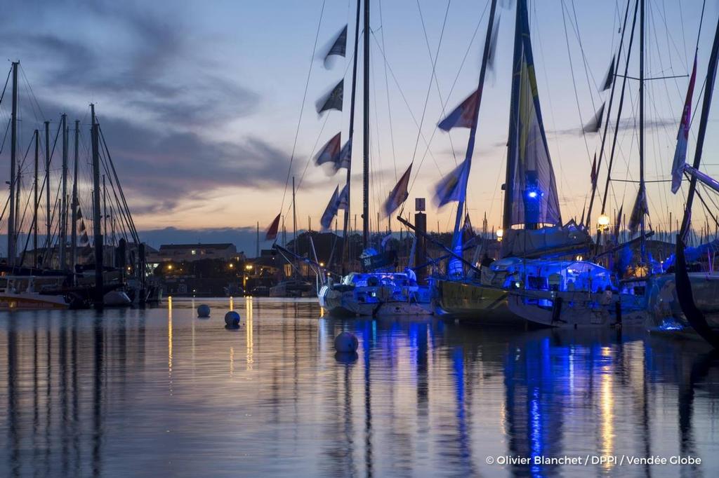 Start 2016 Vendee Globe Les Sables-d'Olonne, November 6, 2016 ©  Olivier Blanchet / DPPI / Vendee Globe http://www.vendeeglobe.org/