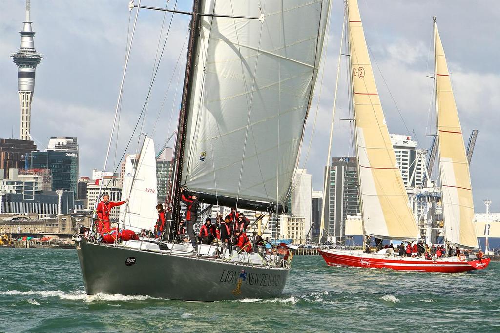 Start of PIC Coastal Classic - October 21, 2016 - Lion NZ - photo © Richard Gladwell www.photosport.co.nz