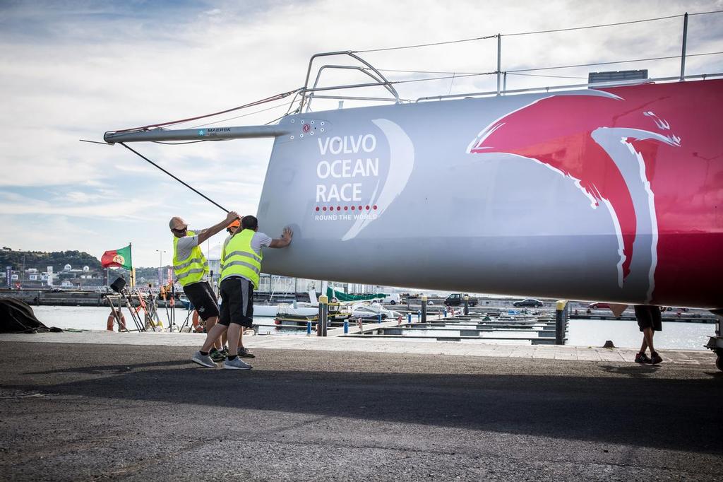 Volvo Ocean Race - Dongfeng refit - Lisbon, Portugal, October 4, 2016 © Volvo Ocean Race http://www.volvooceanrace.com