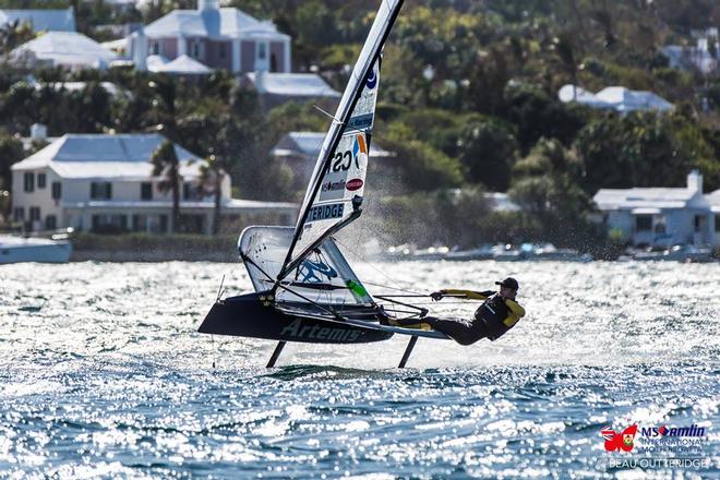 Bangin' The Corners Cup racing on Hamilton Harbour. - MS Amlin International Moth Regatta © Beau Outteridge/Amlin International Moth Regatta