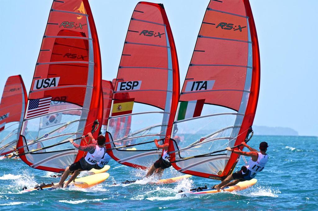 Mens RS:X start - Aon Youth Worlds 2016, Torbay, Auckland, New Zealand, Day 2 photo copyright Richard Gladwell www.photosport.co.nz taken at  and featuring the  class